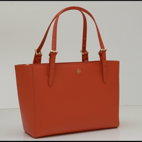 Tory Burch Handbags - Tory Burch  Emerson tote NWOT